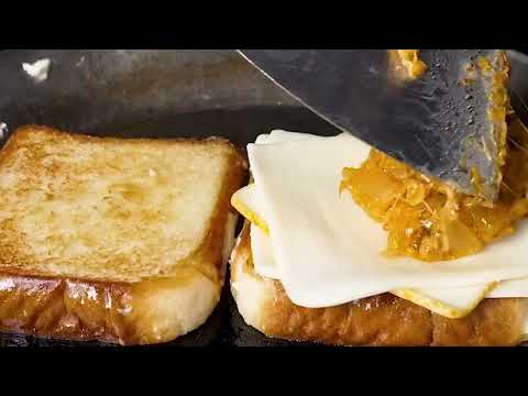 Campbell’s® Tomato Soup with Gochujang and Kimchi Grilled Cheese - Embedded Video