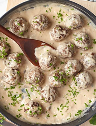 SWEDISH MEATBALLS MADE WITH CAMPBELL’S® CREAM OF MUSHROOM SOUP