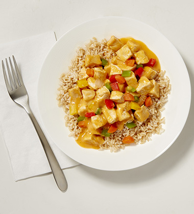 thai chicken bowl made with campbell’s® healthy request® cream of chicken soup featured image