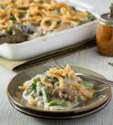 GREEN BEAN CASSEROLE MADE WITH CAMPBELL’S® CREAM OF MUSHROOM SOUP featured image