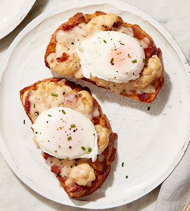 white cheddar cauliflower toast featured image