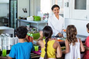 4 Tips to Keep the Lunch Line Moving