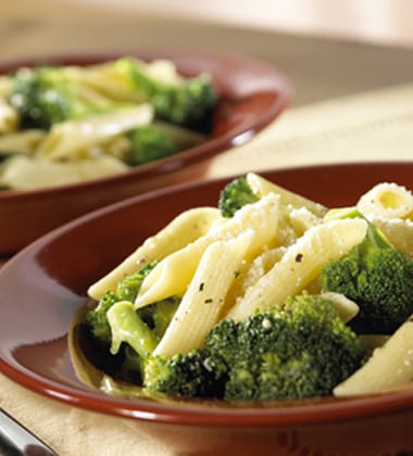 BROCCOLI & GARLIC PENNE PASTA