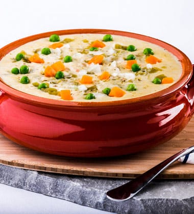 CREAMY CHICKEN AND BEAN SOUP