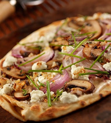 MUSHROOM & GOAT CHEESE PIZZA