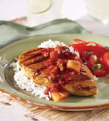 GRILLED CHICKEN WITH PINEAPPLE SALSA