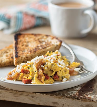 MEXICAN SCRAMBLED EGGS MADE WITH V8® SPICY HOT VEGETABLE JUICE AND PACE® SALSA